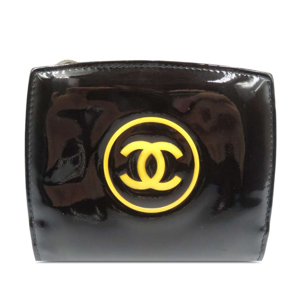 Chanel CC Patent Makeup Line Compact Wallet Black Leather Very good condition - Front View