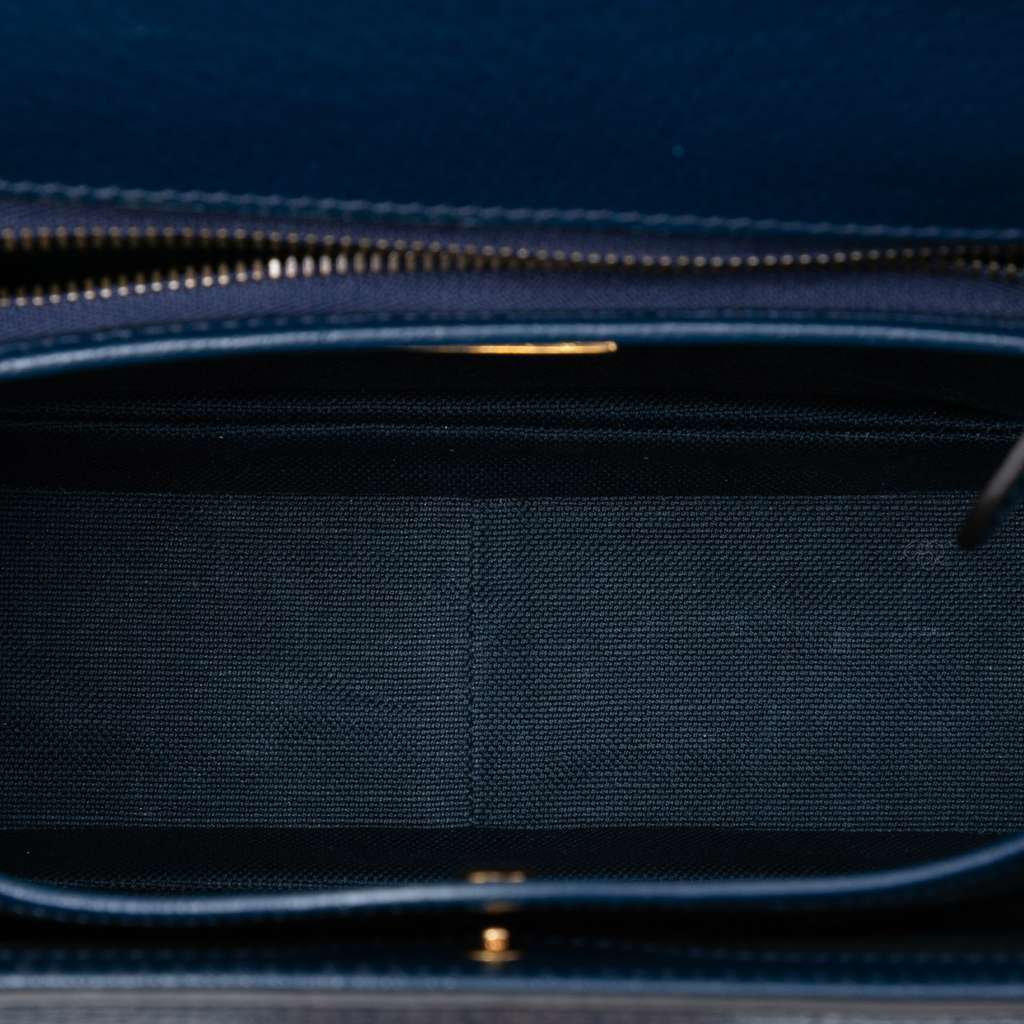 Gucci 100th Anniversary Medium GG Coated Canvas Kaleidoscope 1947 Bamboo Top Handle Bag Blue Canvas Very good condition - Model View