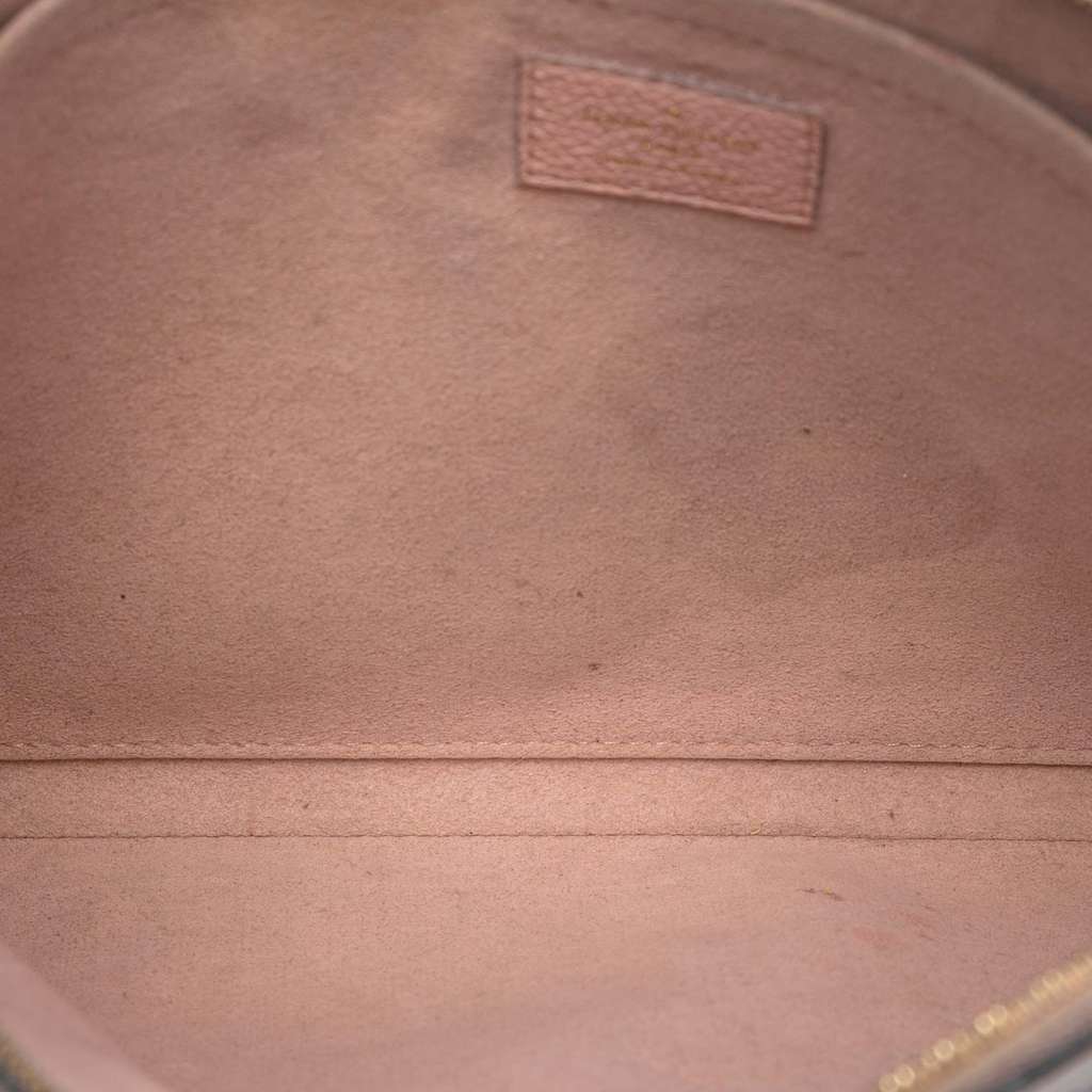 Louis Vuitton Monogram Daily Pouch Brown Very good condition - Box View