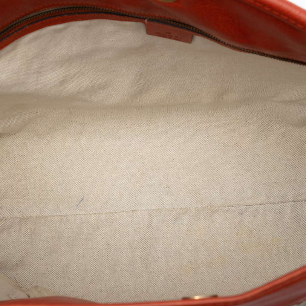 Gucci Large GG Canvas Laidback Crafty Tote Beige Very good condition - Model View