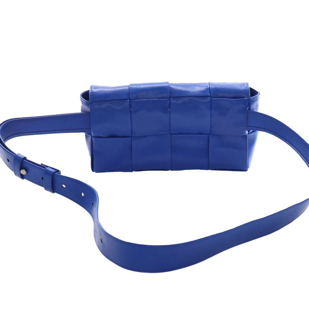 Bottega Veneta Mini Paper Calfskin Intrecciato Cassette Belt Bag Blue Leather Very good condition - Back View