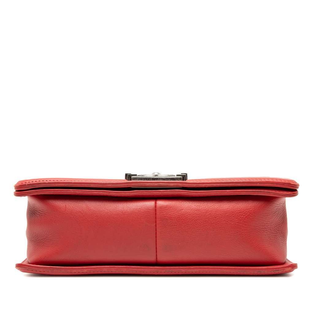 Chanel Old Medium Quilted Lambskin Boy Flap Red Leather Very good - Inside View