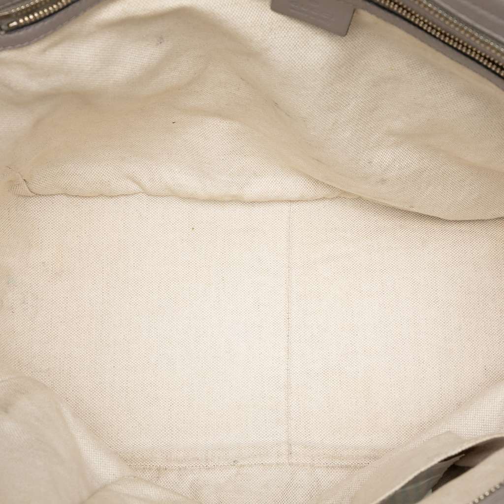 Gucci Guccissima Bree Tote Grey Leather Very good condition - Model View