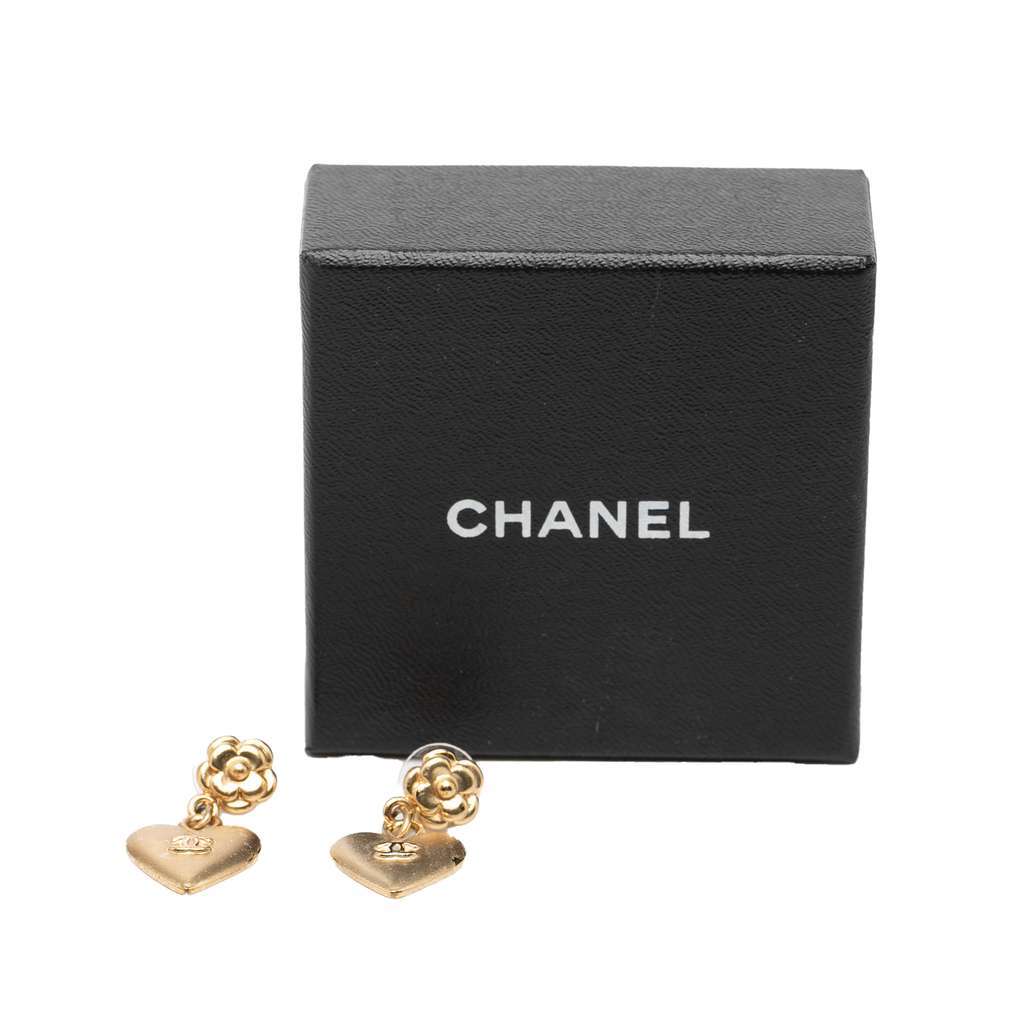 Chanel CC Gold Plated Heart Dangling Push Back Earrings Gold Metal Very good condition - Model View