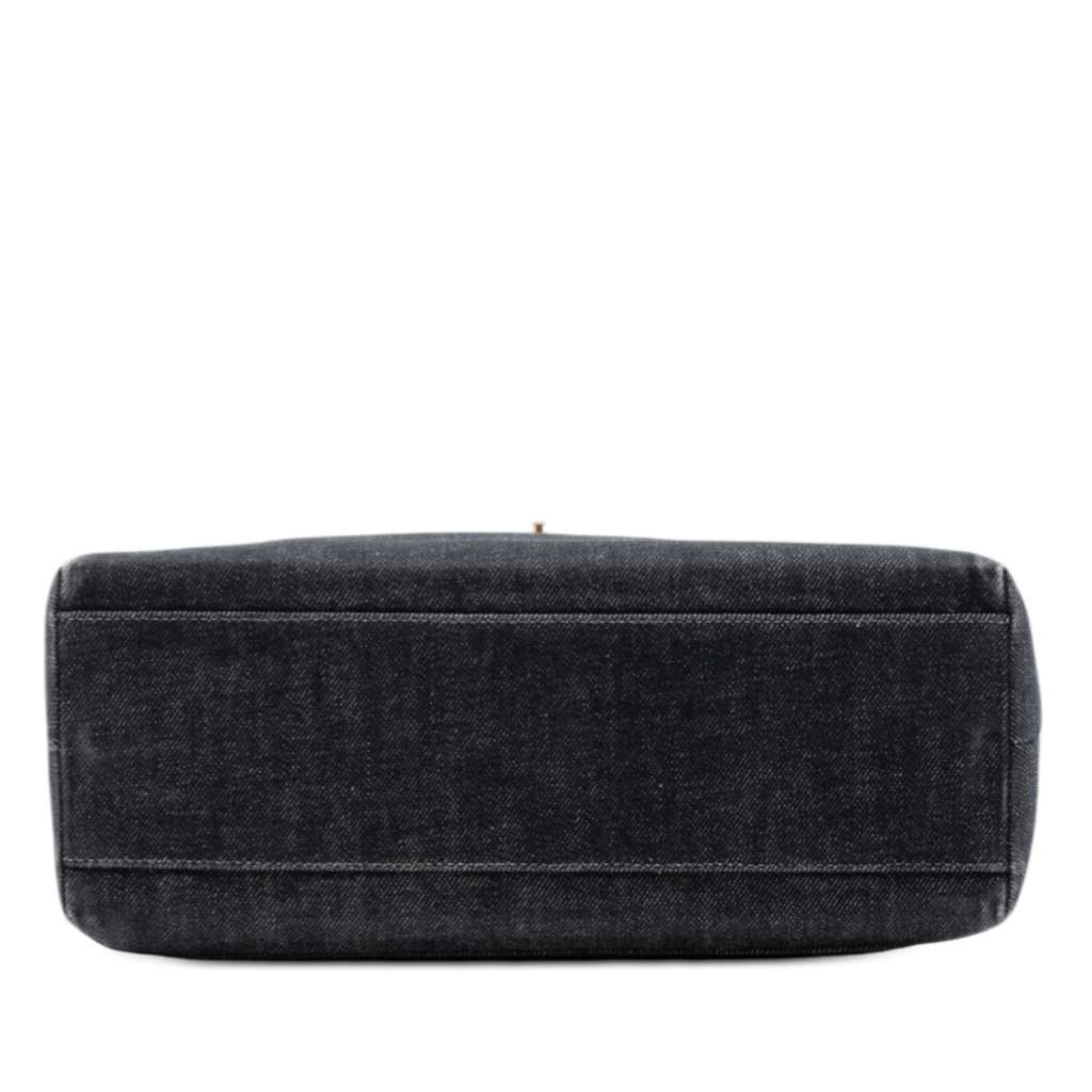 Chanel CC Denim Kelly Top Handle Bag Black Denim Very good condition - Inside View