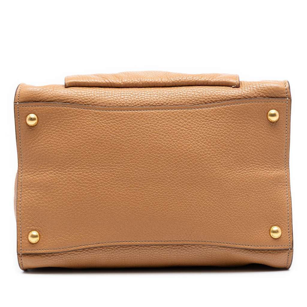 Prada Vitello Daino Front Pocket Open Convertible Tote Beige Leather Very good condition - Inside View