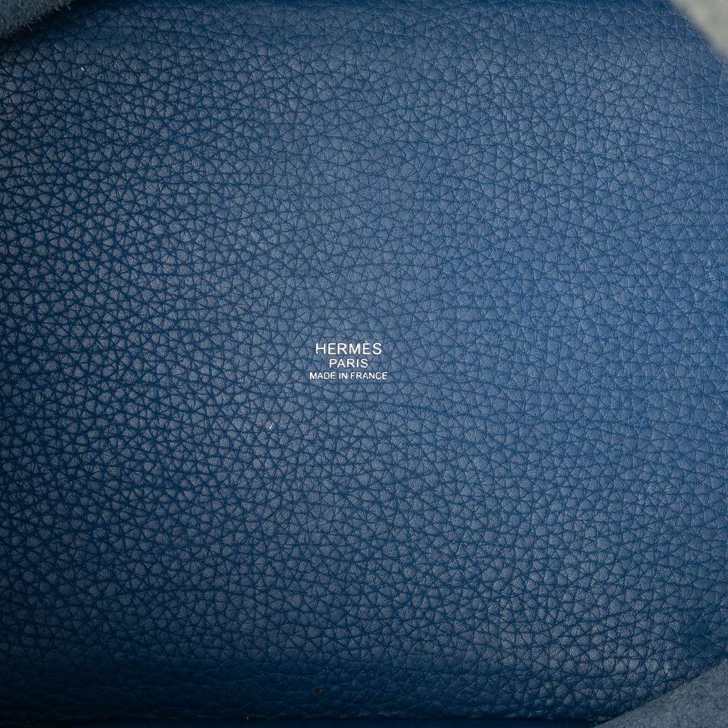 Hermès Clemence Picotin Lock 22 Blue Leather Very good - Model View