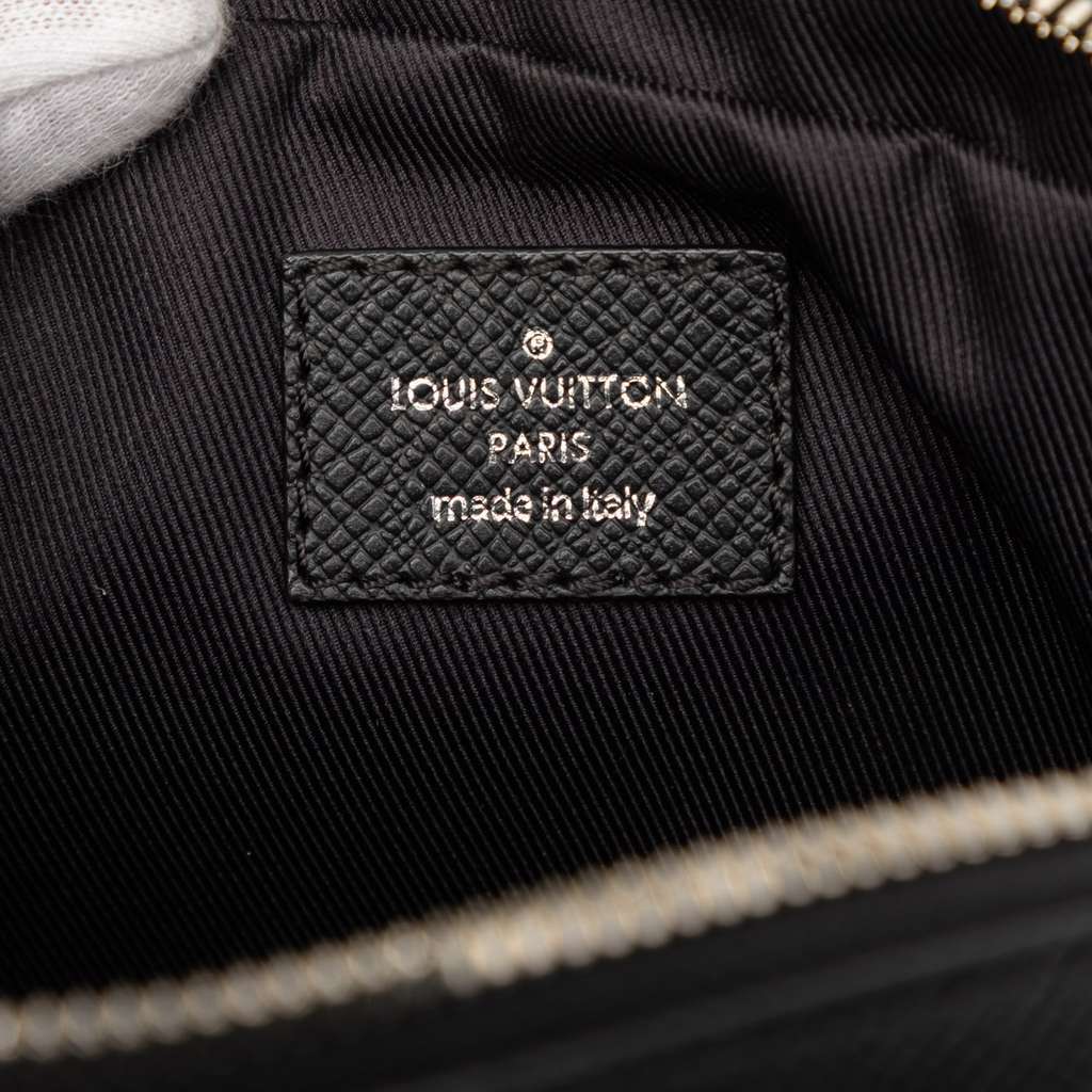 Louis Vuitton Monogram Eclipse Outdoor Bumbag Black Very good condition - Box View
