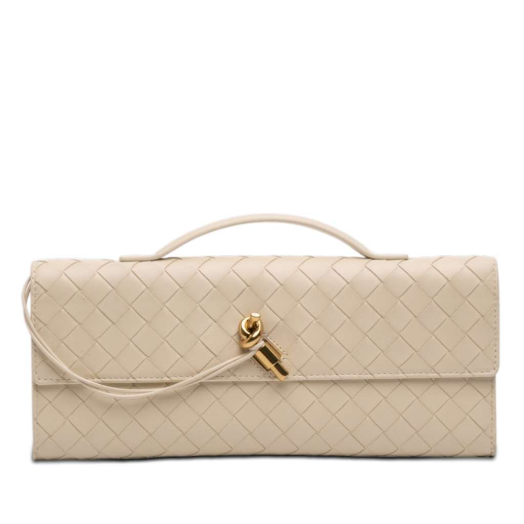 Bottega Veneta Lambskin Intrecciato Andiamo Clutch White Leather Very good condition - Front View
