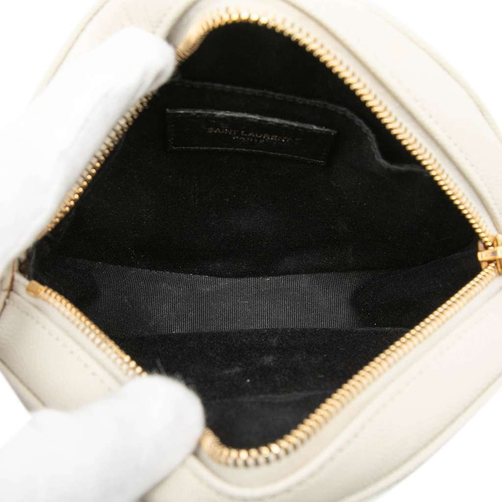 Saint Laurent Grain De Poudre Chevron Round Vinyle Camera Bag White Leather Very good condition - Model View