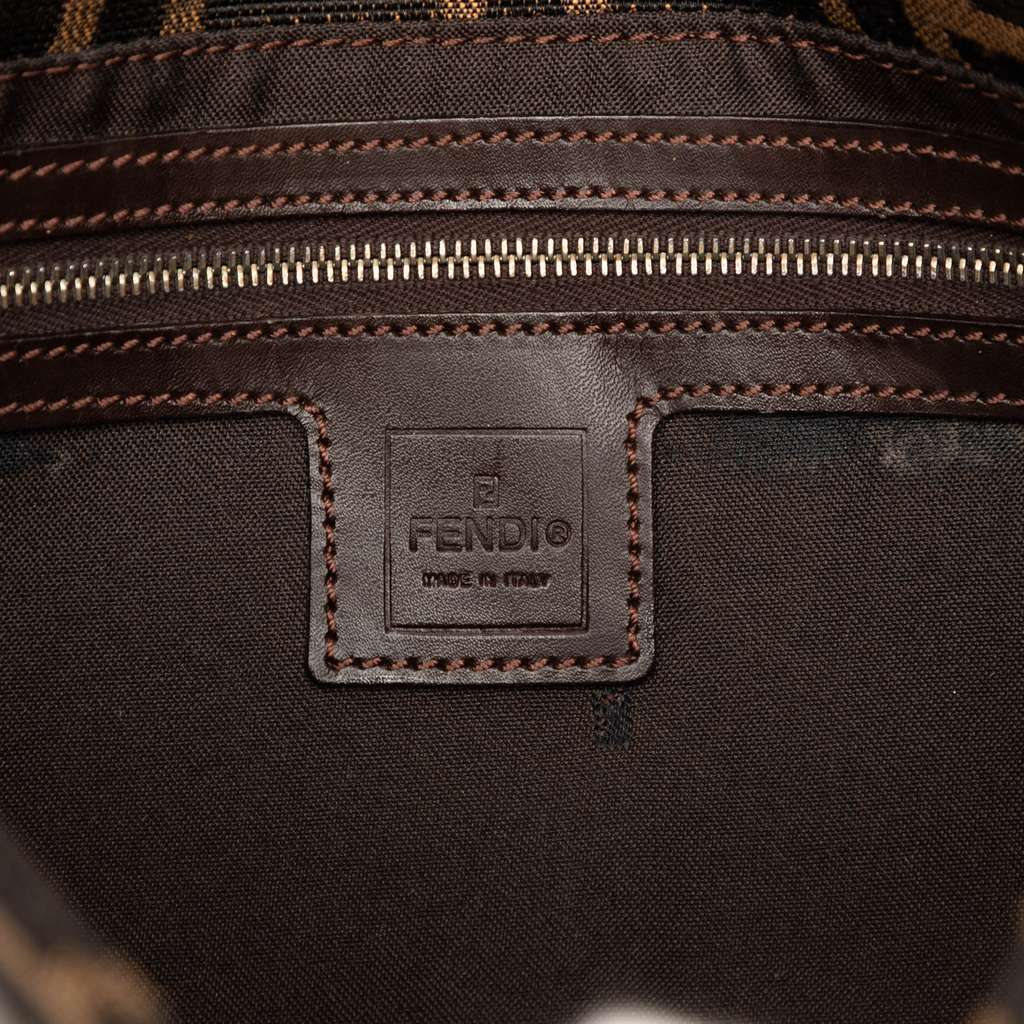 Fendi Zucca Canvas Baguette Brown Canvas Very good condition - Box View
