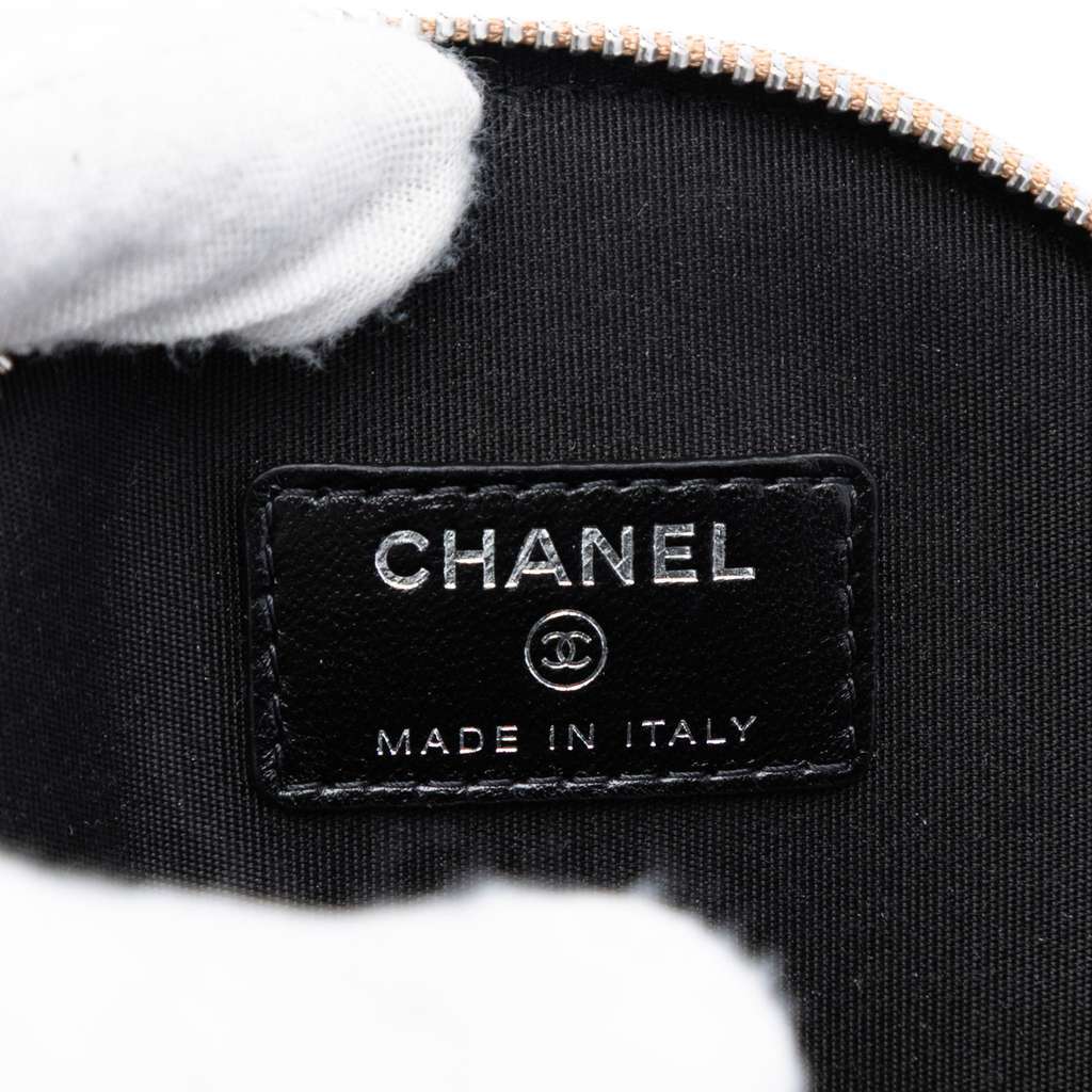Chanel CC Quilted Lambskin Triple Zip Round Clutch With Chain Black Leather Very good condition - Box View