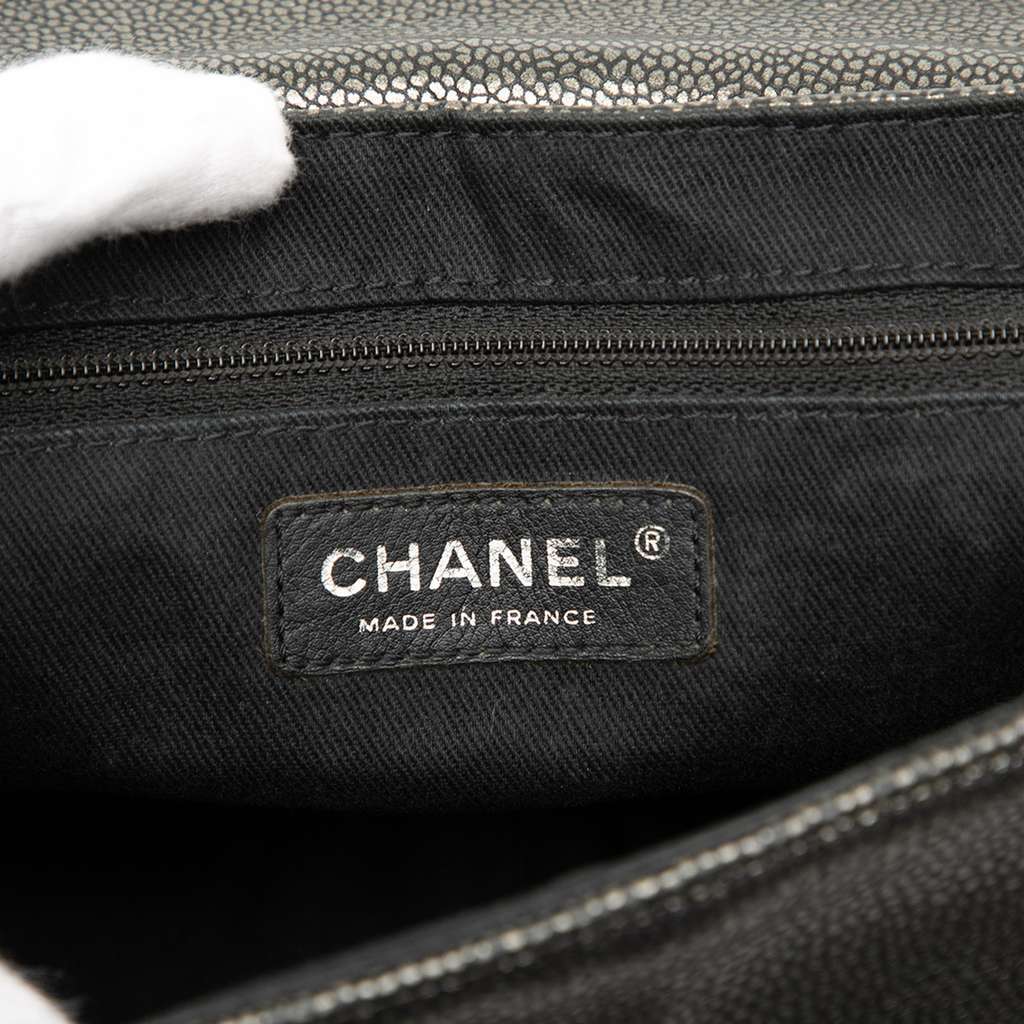 Chanel Large Metallic Caviar Half Moon Flap Grey Leather Very good condition - Box View