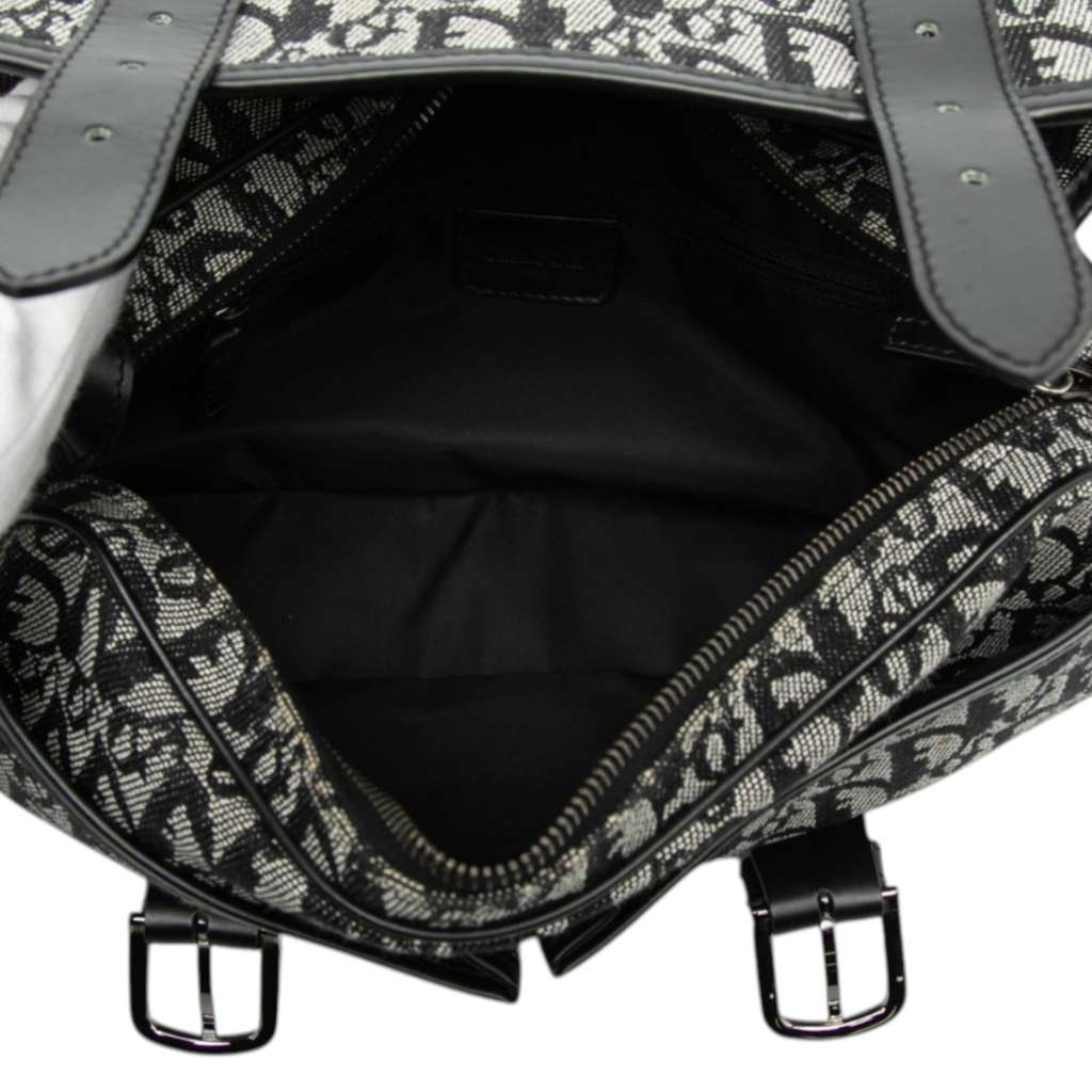 Dior Diorissimo Trotter Canvas Crossbody Black Canvas Very good condition - Model View