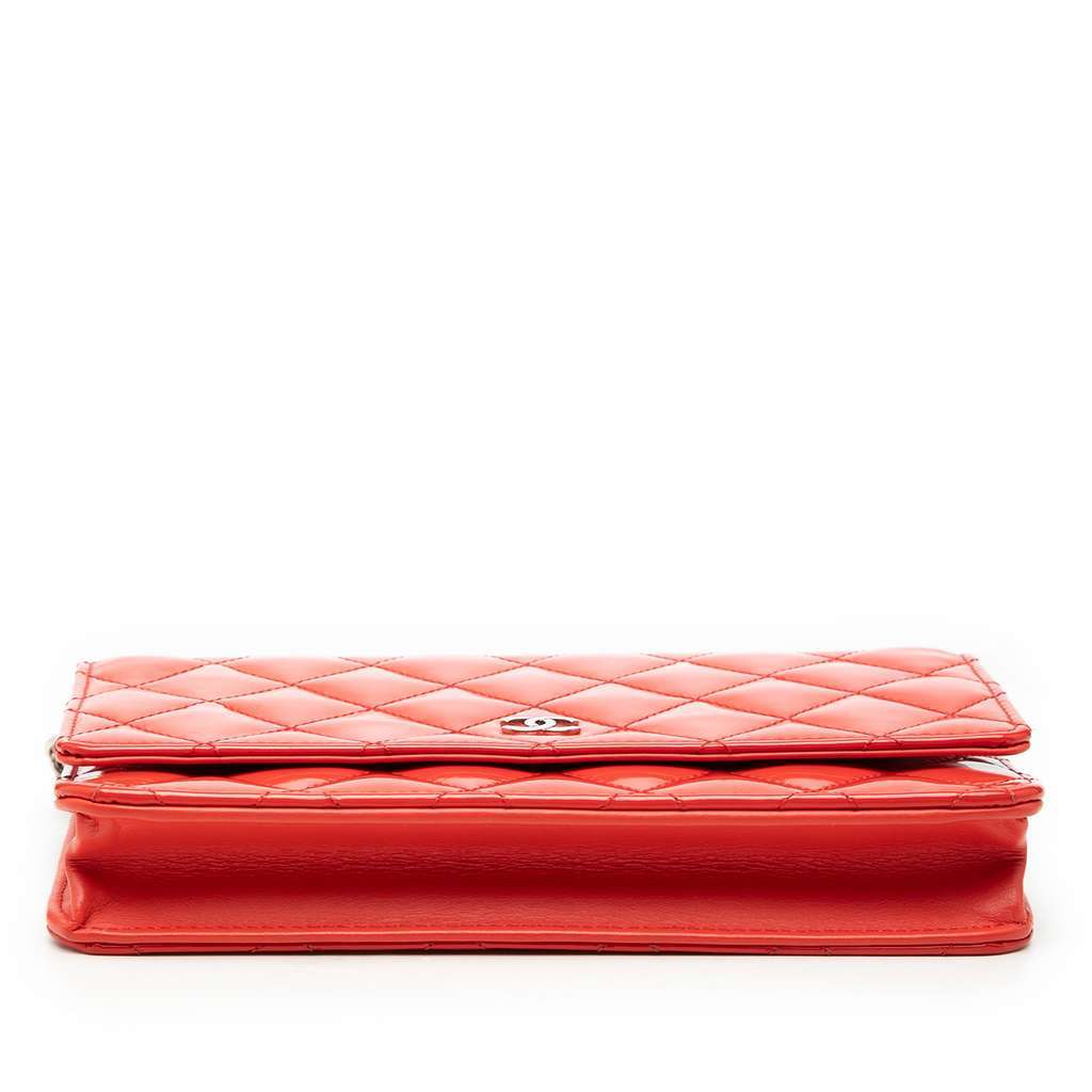 Chanel CC Patent Wallet on Chain Orange Leather Good condition - Inside View