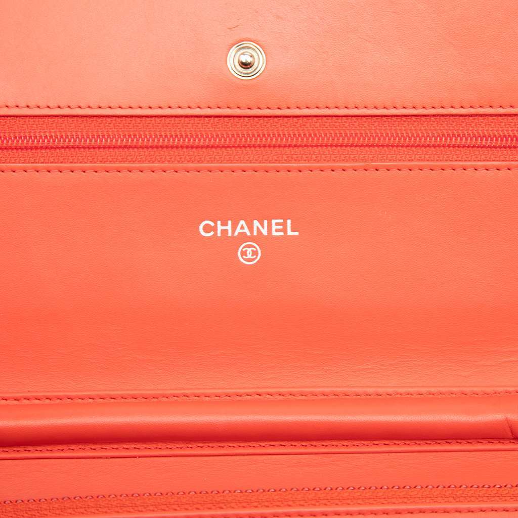 Chanel CC Patent Wallet on Chain Orange Leather Good condition - Box View
