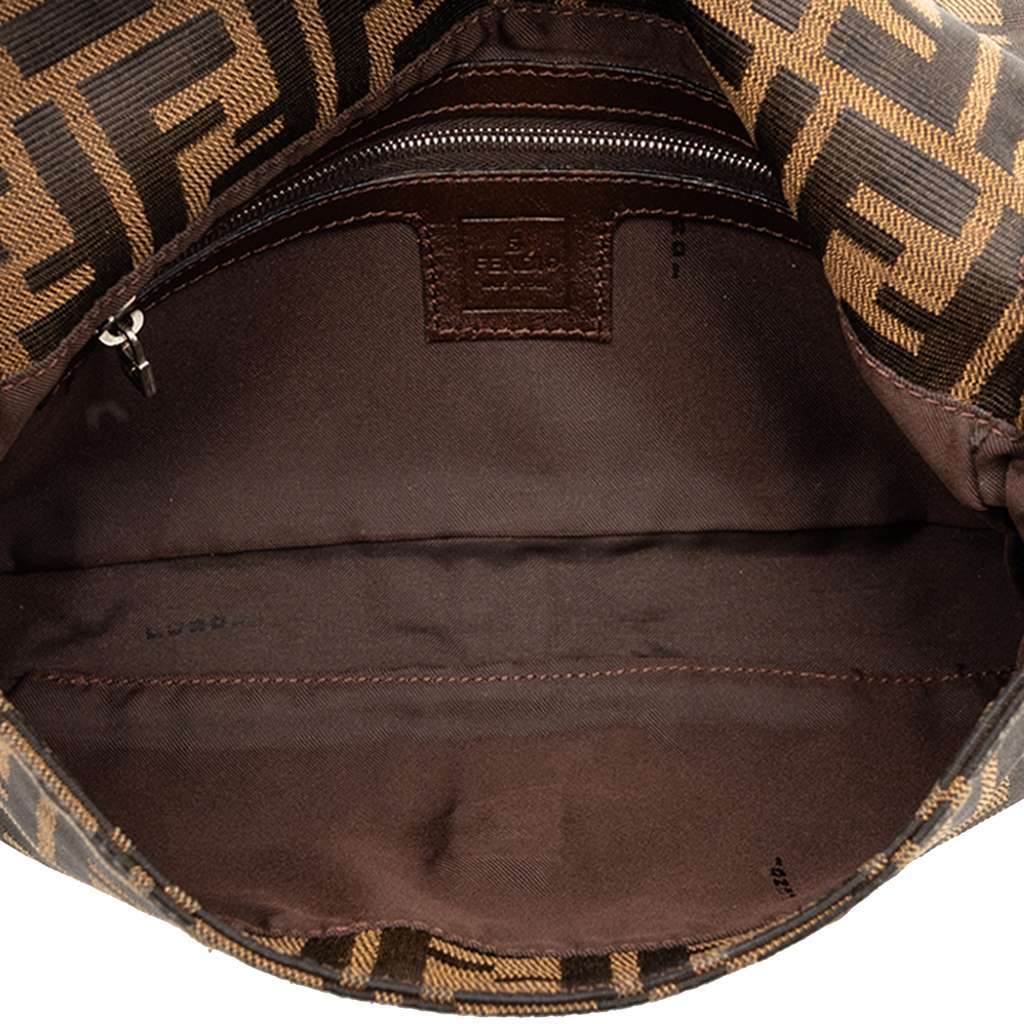 Fendi Zucca Canvas Baguette Brown Canvas Very good condition - Model View