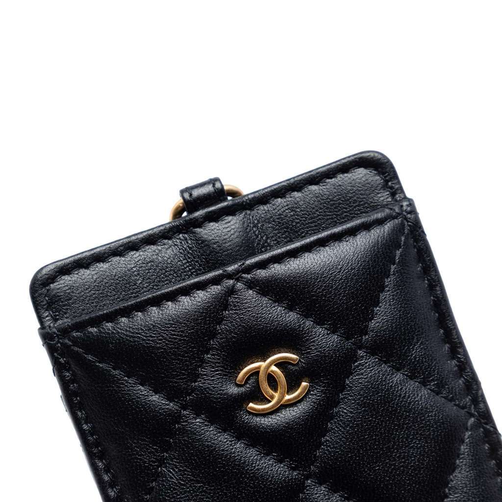 Chanel Quilted Lambskin Pearl Crown CC Wristlet Multi Pouches Black Leather Very good condition - Model View