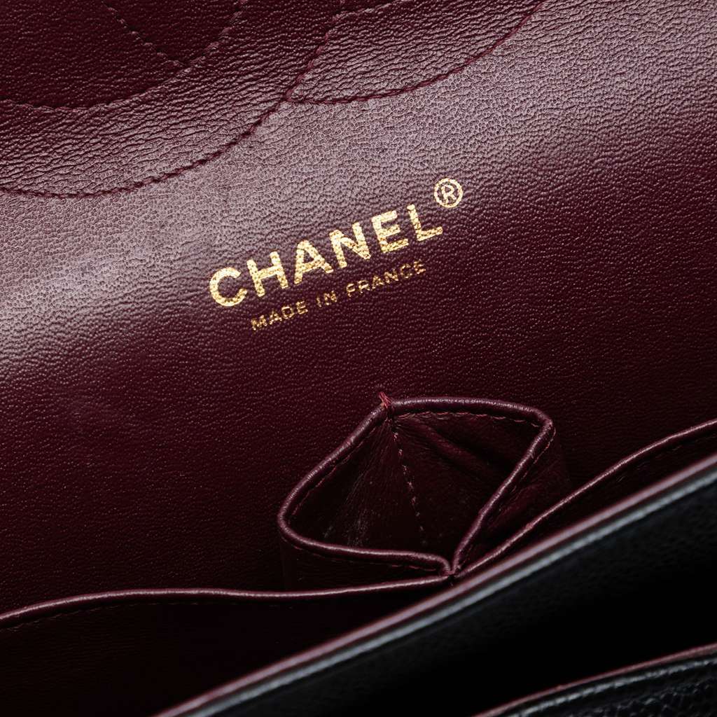 Chanel Jumbo Classic Caviar Double Flap Black Leather Very good condition - Box View