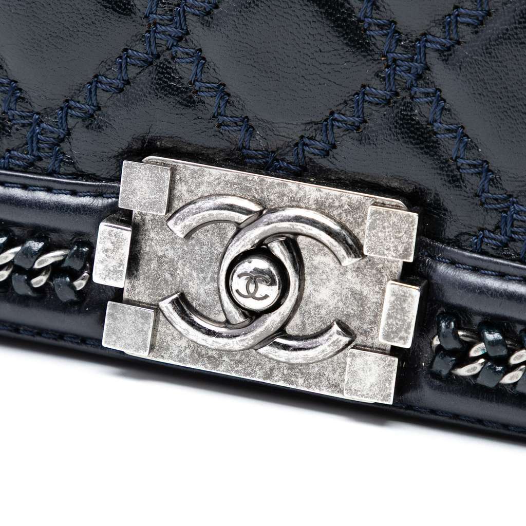 Chanel Old Medium Quilted Calfskin Whipstitch Chain Around Boy Top Handle Flap Blue Leather Very good condition - Box View