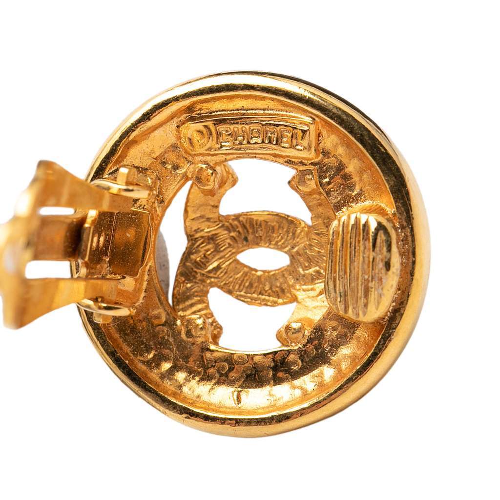 Chanel CC Gold Plated Round Clip On Earrings Gold Metal Very good - Inside View