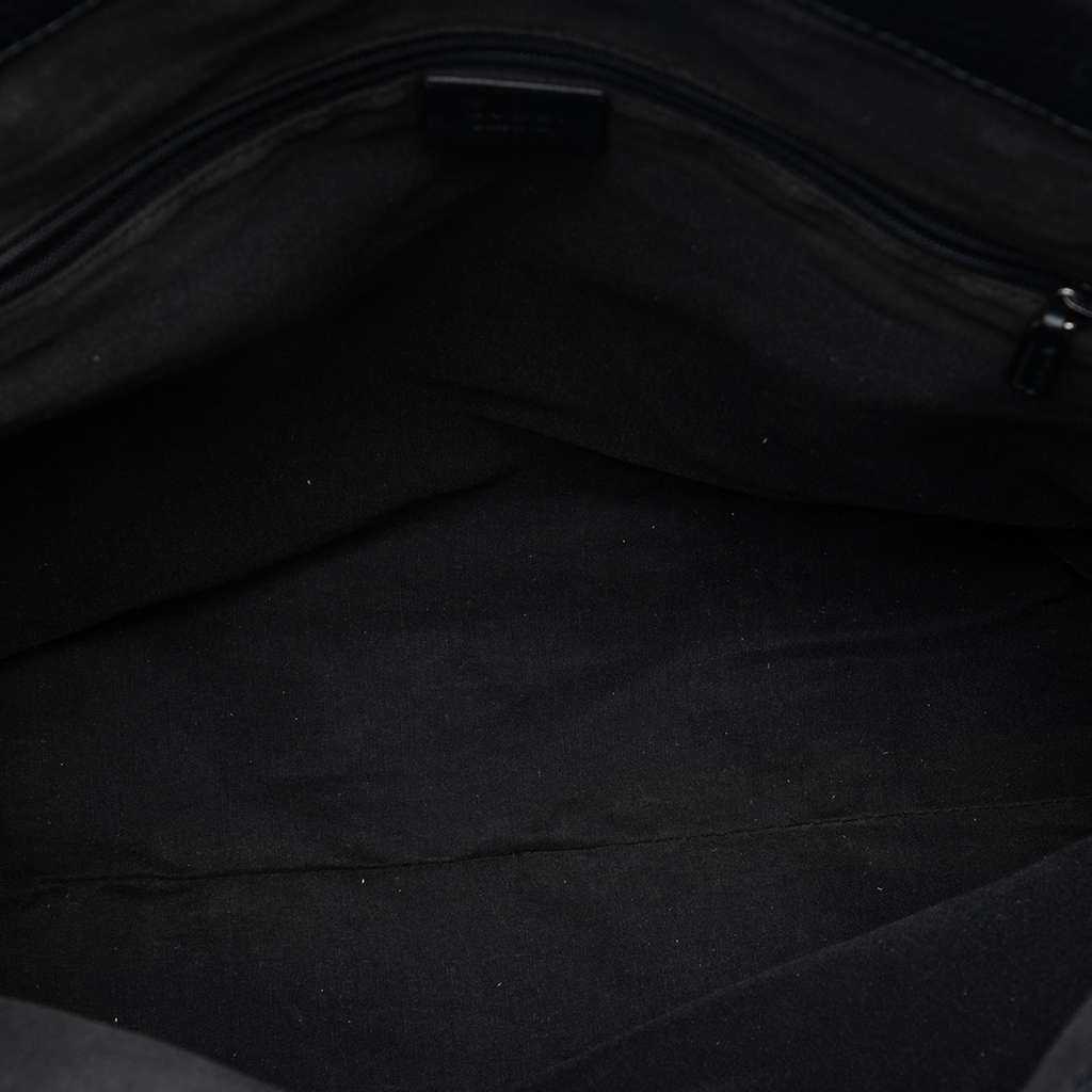 Gucci Large GG Canvas Charm Dome Satchel Black Canvas Very good - Model View