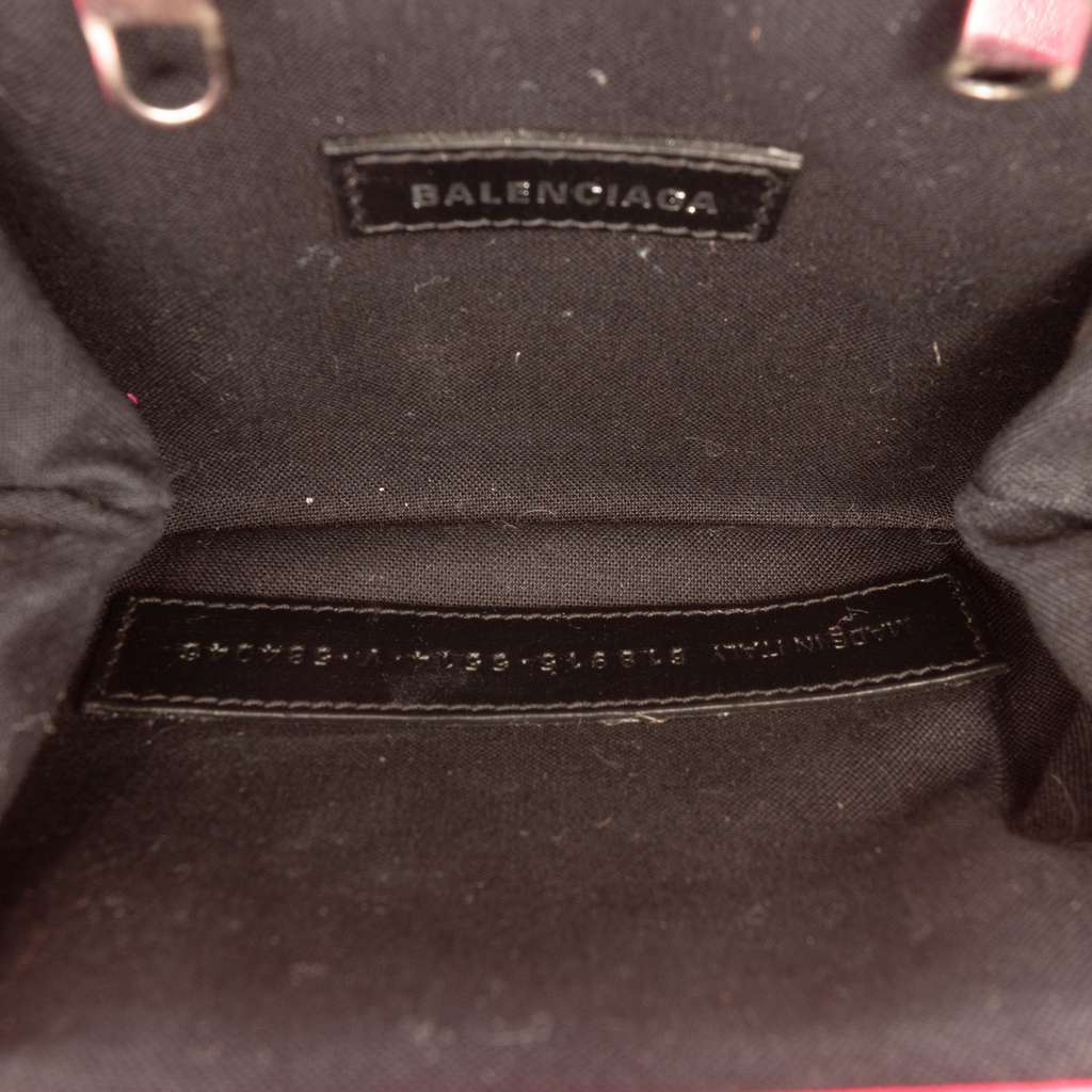 Balenciaga Mini Grained Calfskin Cloud Coin Purse On Strap Pink Leather Very good - Model View