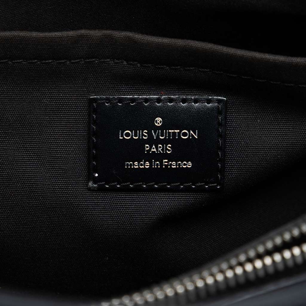 Louis Vuitton Epi Passy PM Black Leather Very good condition - Box View