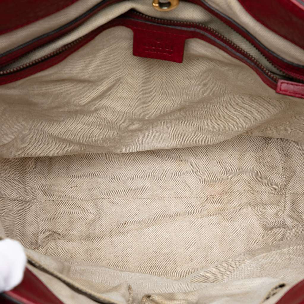Gucci GG Canvas Twins Tote Beige Canvas Very good - Model View