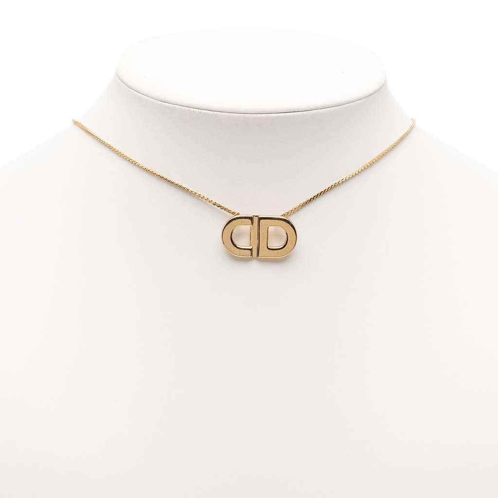 Dior Gold Plated CD Logo Pendant Necklace Gold Metal Very good condition - Box View