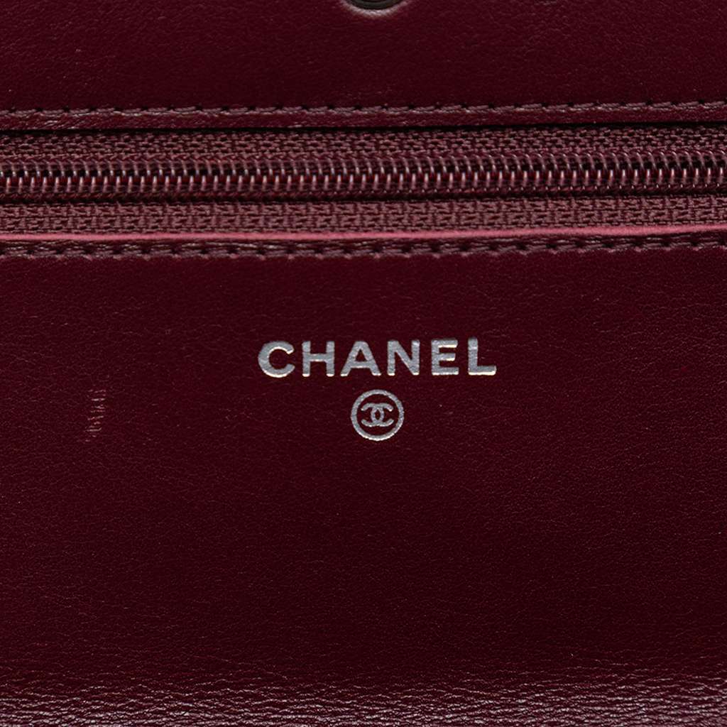 Chanel CC Quilted Striated Metallic Patent Wallet on Chain Red Leather Very good condition - Box View