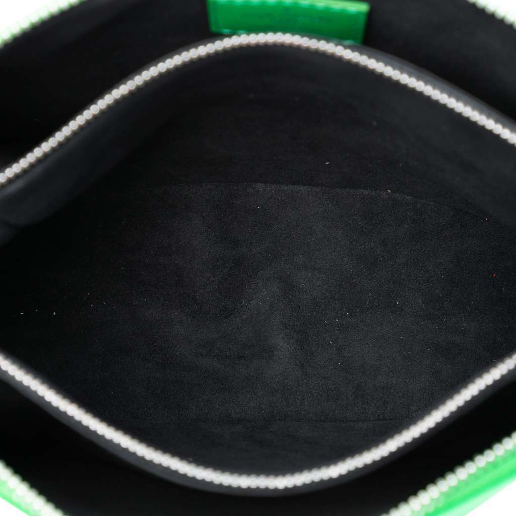 Louis Vuitton Monogram Embossed Puffy Lambskin Coussin PM Green Leather Very good - Model View