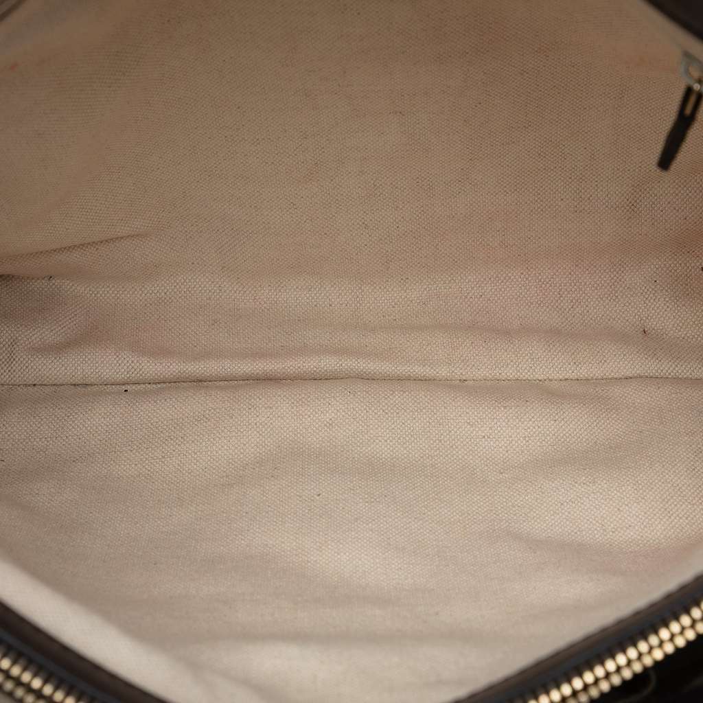 Gucci GG Canvas Sukey Tote Beige Canvas Very good condition - Model View
