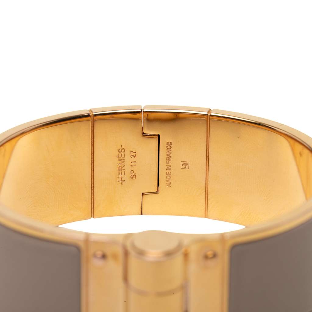 Hermès Wide Enamel Charniere Hinged Bracelet Brown Very good - Model View