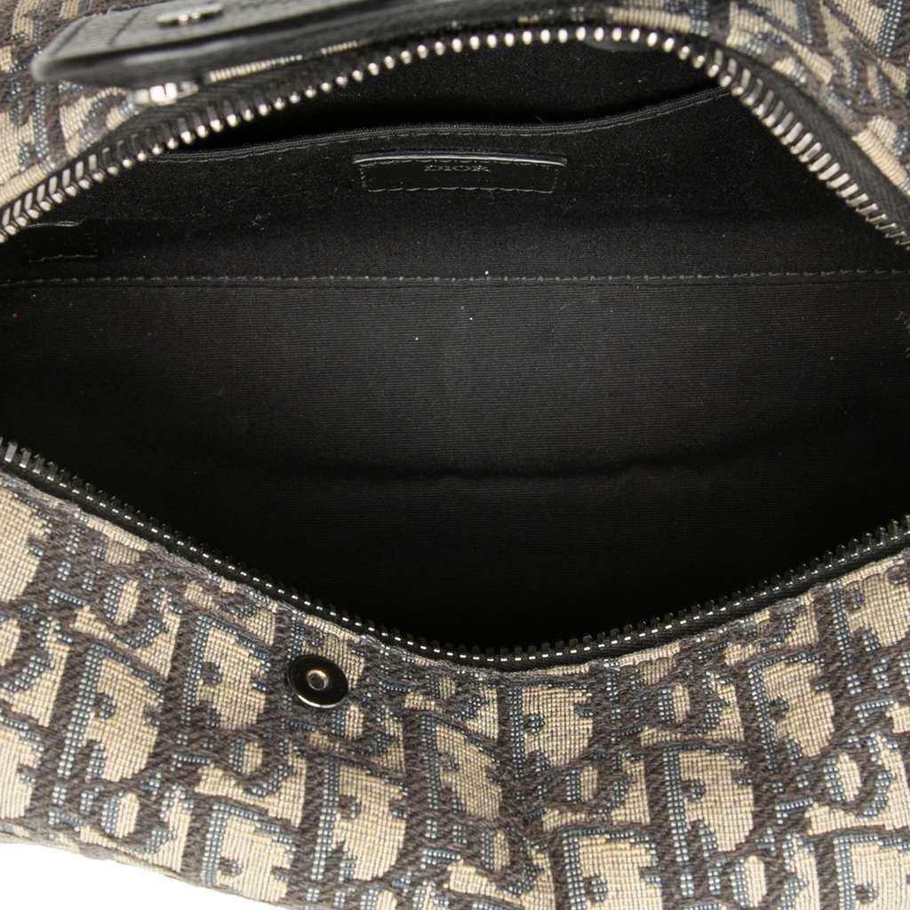 Dior Oblique Canvas Lingot Toiletry Case Blue Canvas Very good - Model View