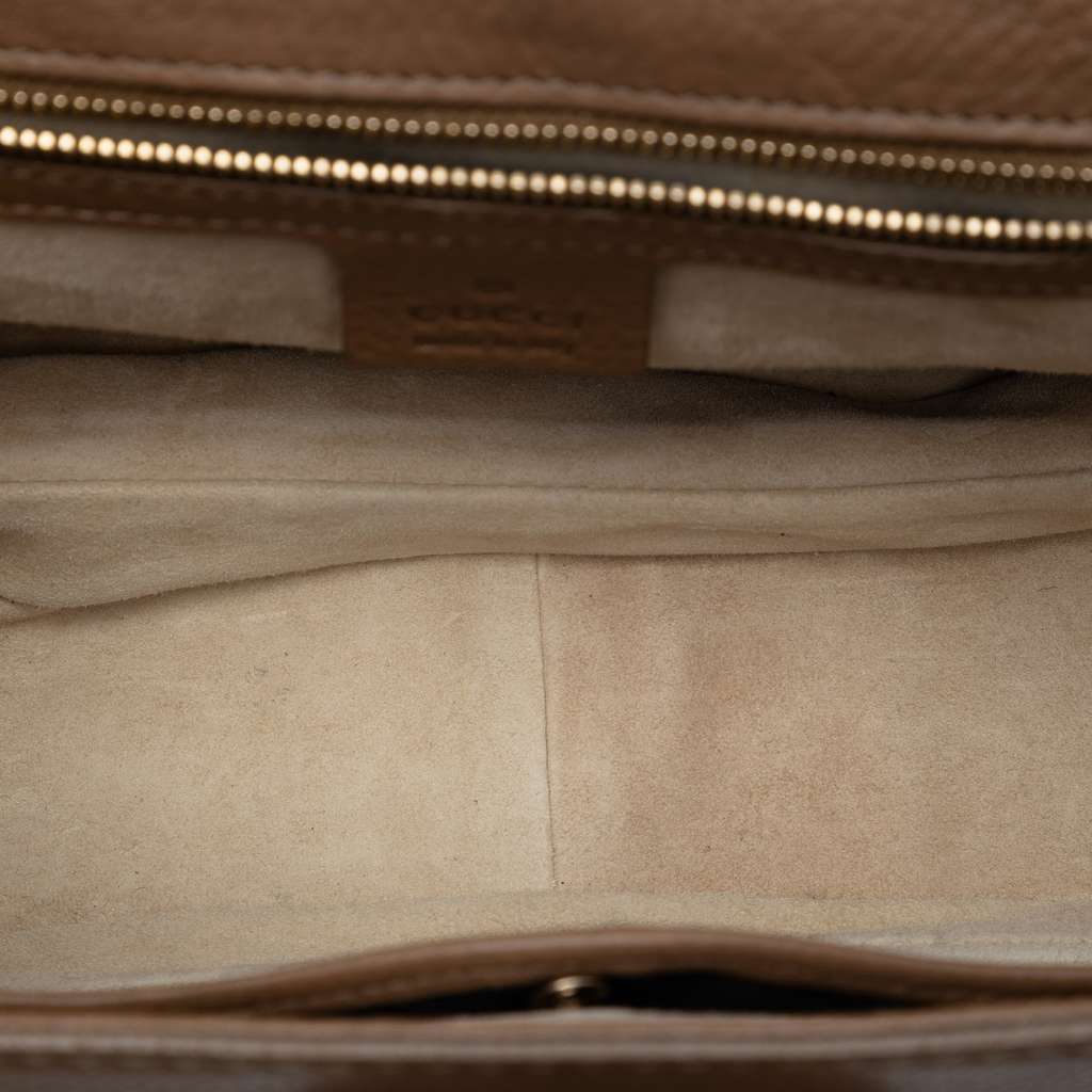 Gucci Medium Calfskin New Bamboo Top Handle Bag Brown Leather Very good - Model View