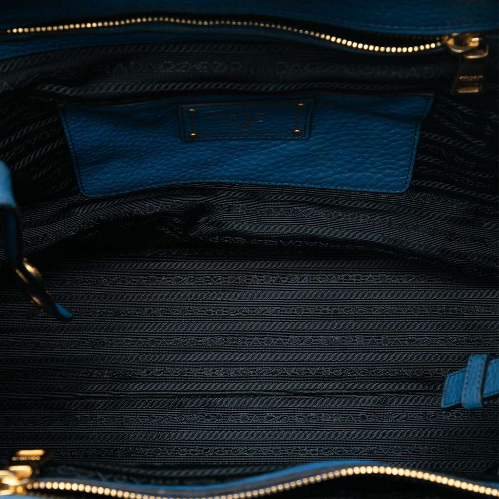 Prada Vitello Daino Open Convertible Tote Blue Leather Very good - Model View
