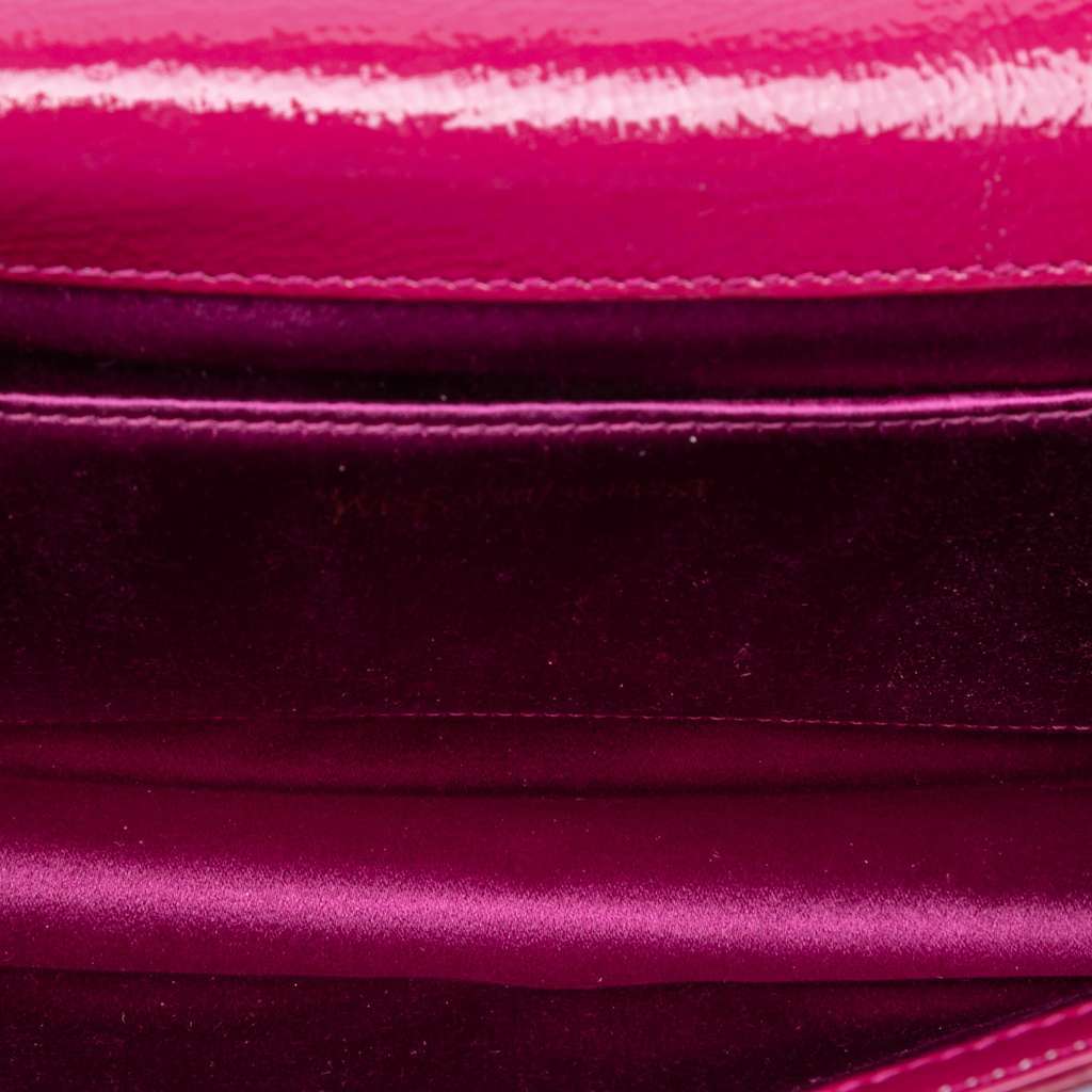 Saint Laurent Large Textured Patent Belle De Jour Clutch Pink Leather Very good - Model View