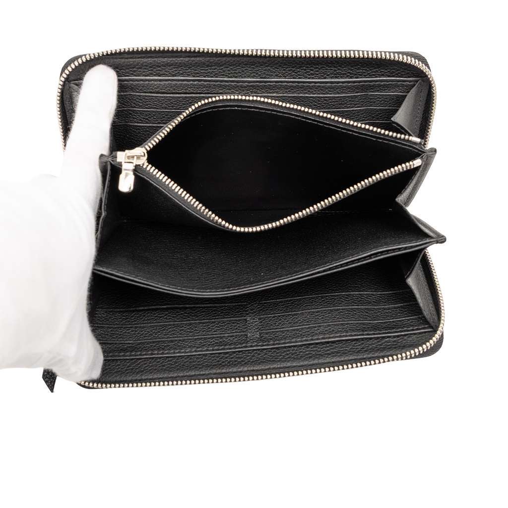 Louis Vuitton Leather Lockme Zippy Wallet Black Leather Very good - Model View