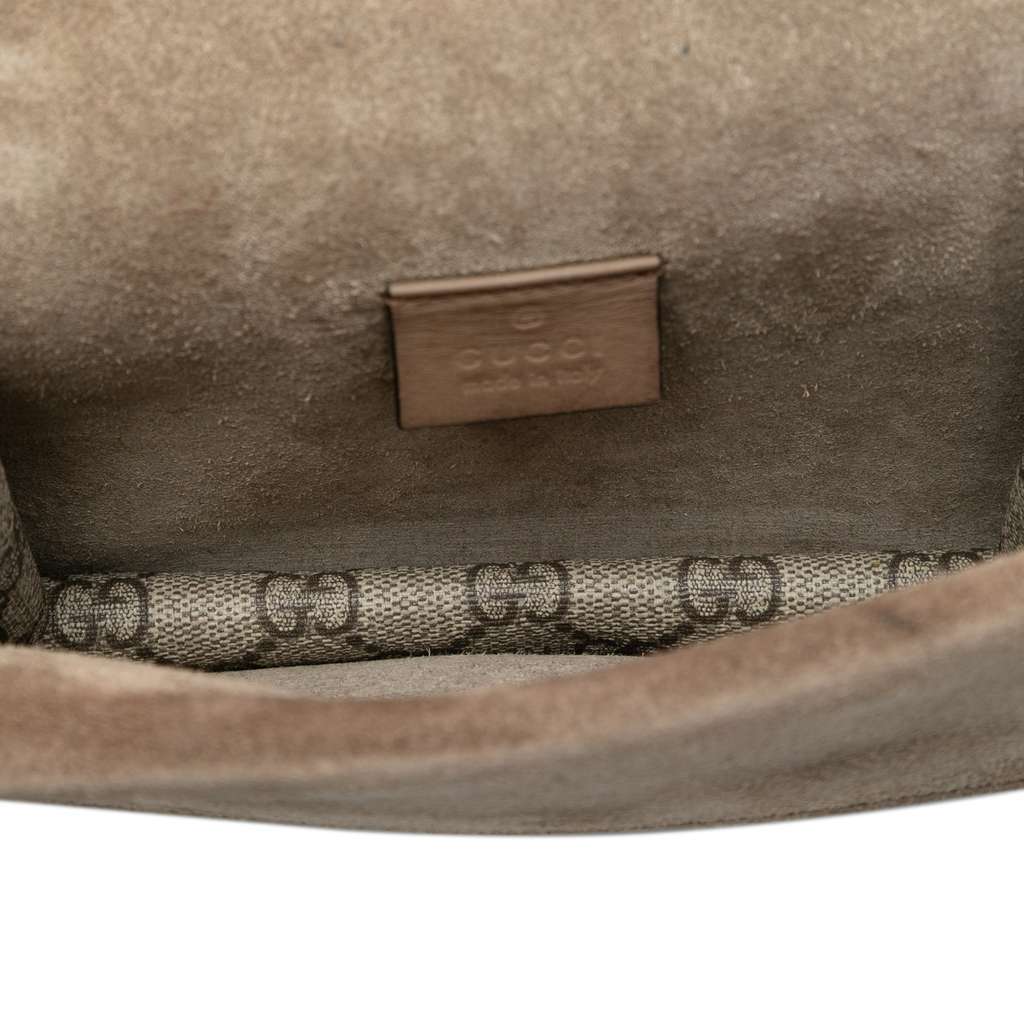 Gucci Small GG Supreme Dionysus Crossbody Beige Very good condition - Model View