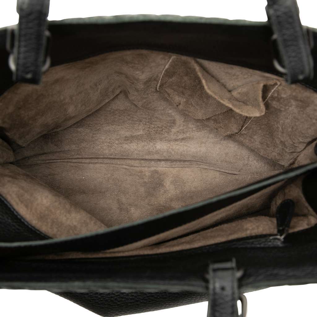 Bottega Veneta Grained Calfskin Intrecciato Tote Black Leather Very good - Model View
