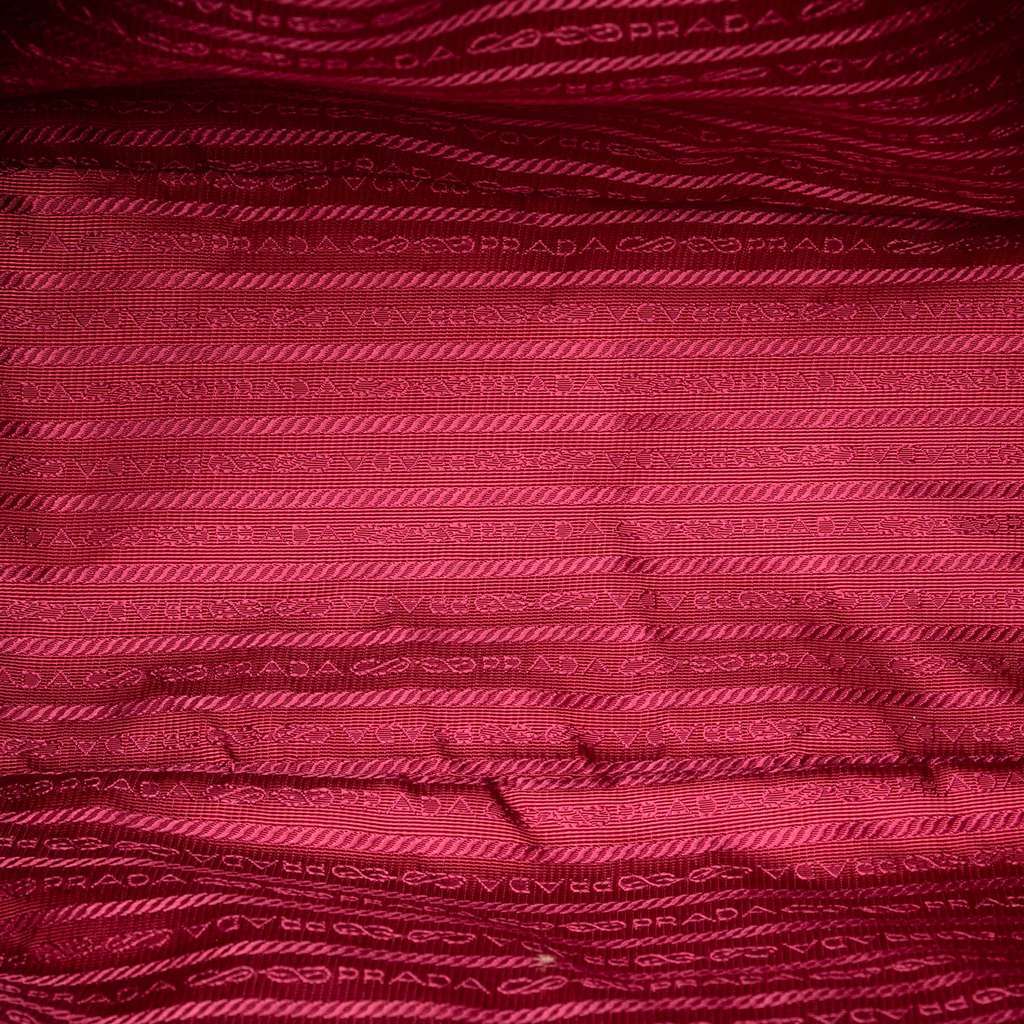Prada Vitello Daino Open Convertible Tote Red Leather Very good - Model View