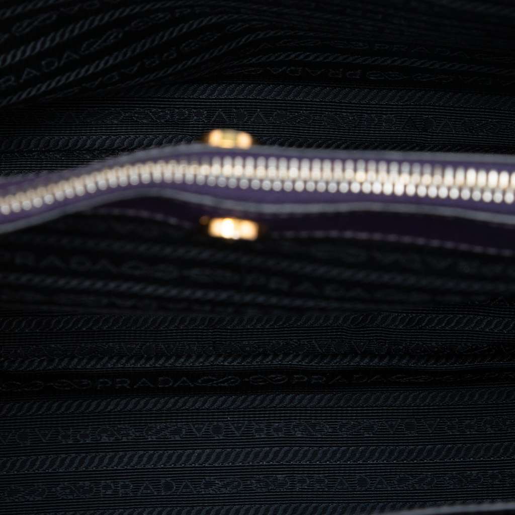 Prada Medium Bicolor Saffiano Lux Galleria Satchel Purple Leather Very good - Model View