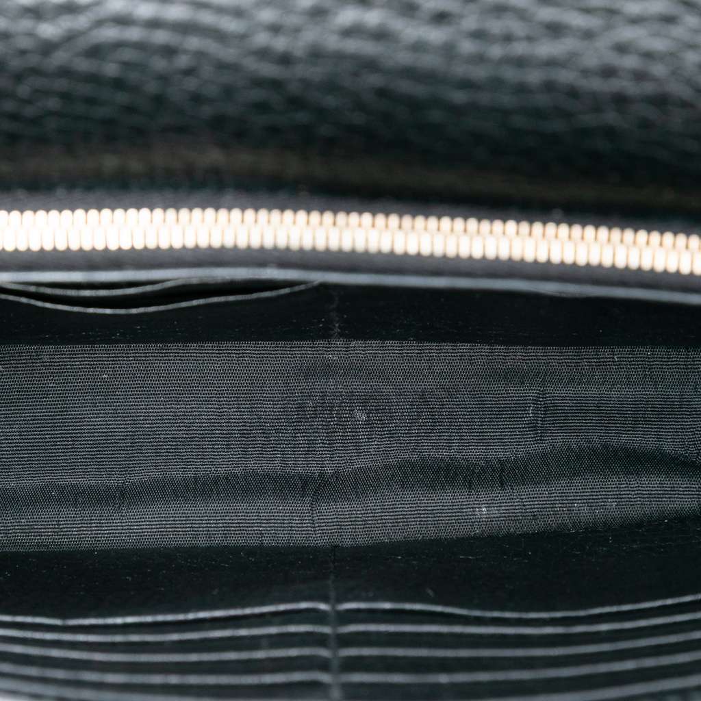 Gucci Leather Interlocking G Dollar Wallet on Chain Black Leather Very good condition - Model View