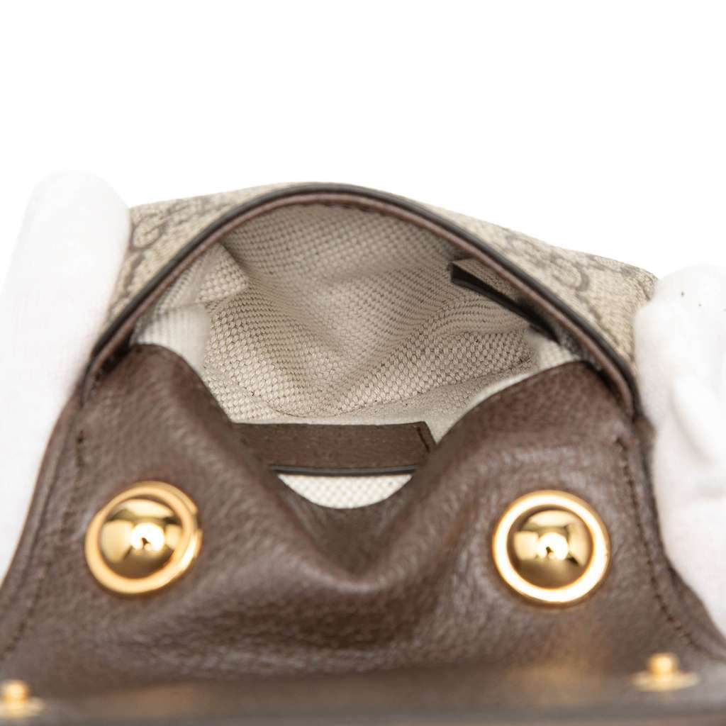Gucci GG Supreme Blondie Card Case on Strap Beige Canvas Very good - Model View