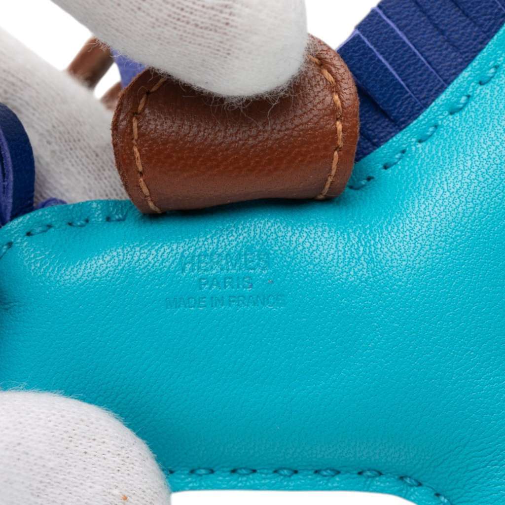 Hermès Milo Lambskin GriGri Rodeo Bag Charm PM Blue Leather Very good - Model View