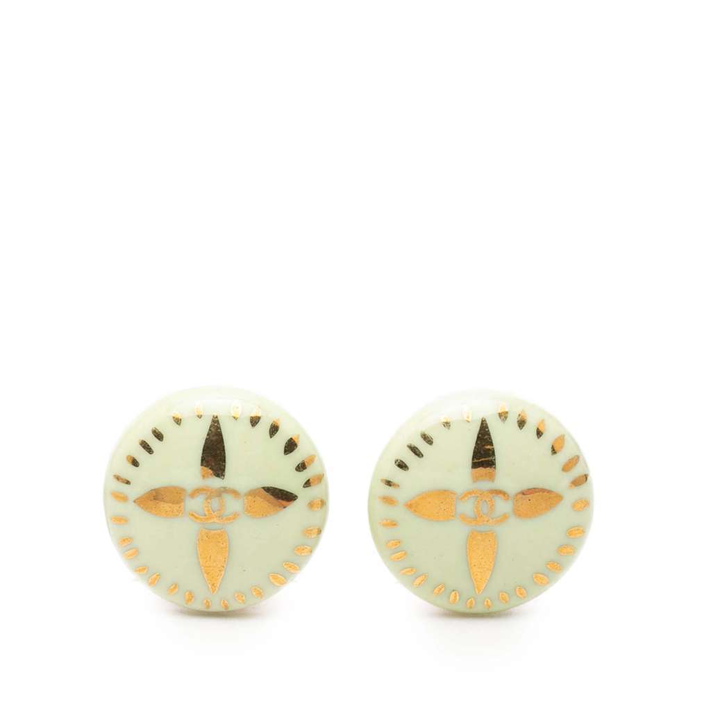 Chanel CC Resin and Gold Plated Round Clip on Earrings White Very good - Front View