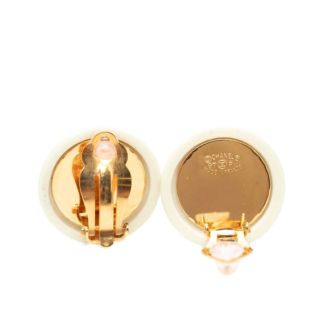 Chanel CC Resin and Gold Plated Round Clip on Earrings White Very good - Inside View