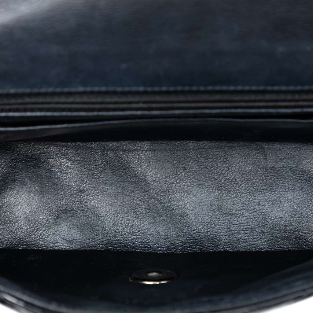 Chanel Mini Rectangular Classic Patent Single Flap Black Leather Very good condition - Model View