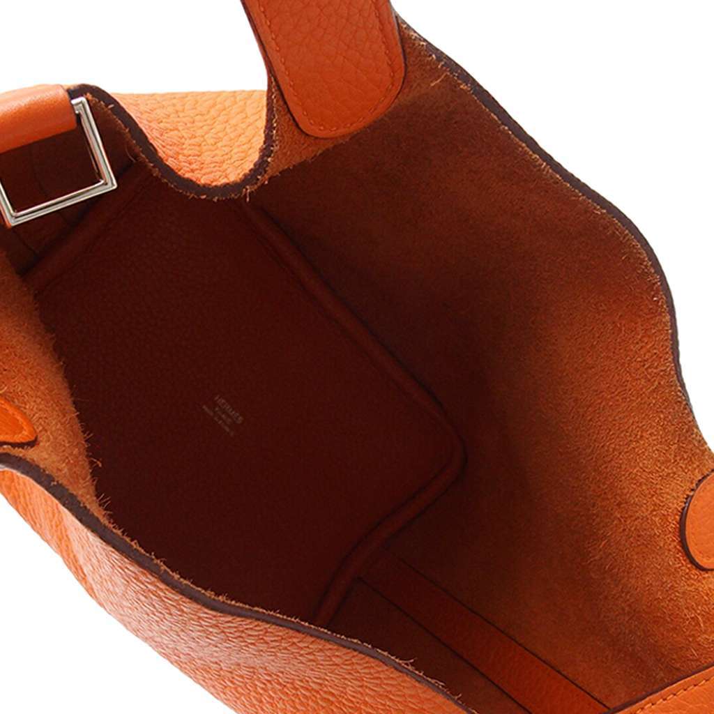 Hermès Clemence Picotin Lock 18 Orange Leather Very good - Model View